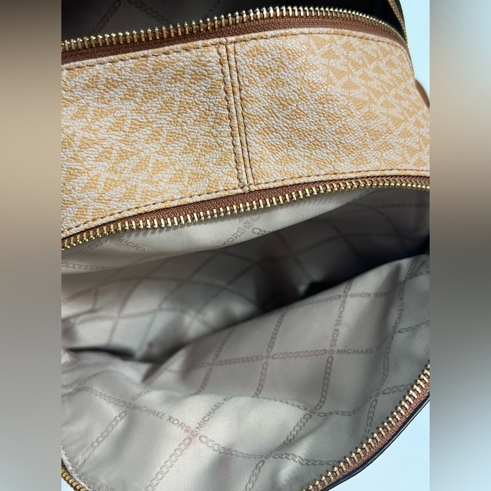 Michael Kors Rhea Medium Backpack Raspberry Multi - Picture 7 of 10